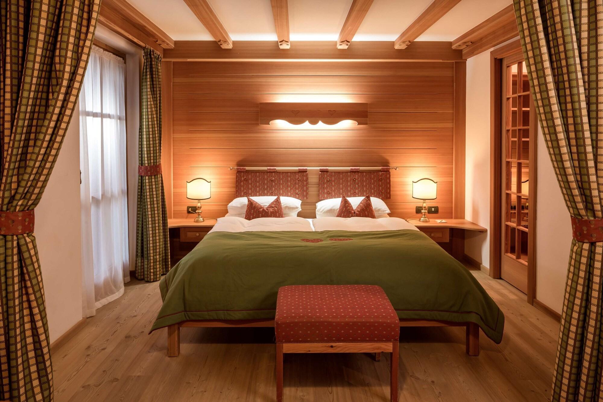 Hotel Chalet Del Sogno Madonna di Campiglio Exterior photo
